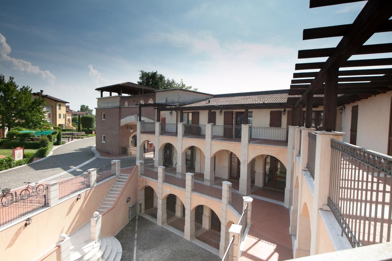 Holidays Garda Resort Village Peschiera del Garda Zewnętrze zdjęcie